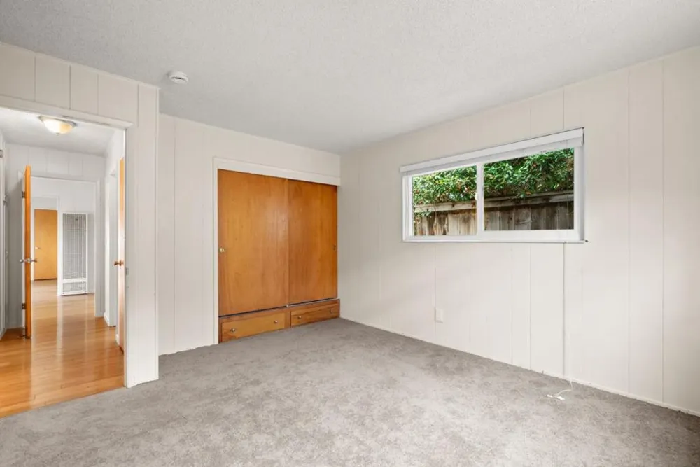 4855 Crystal Street Capitola, CA 95010