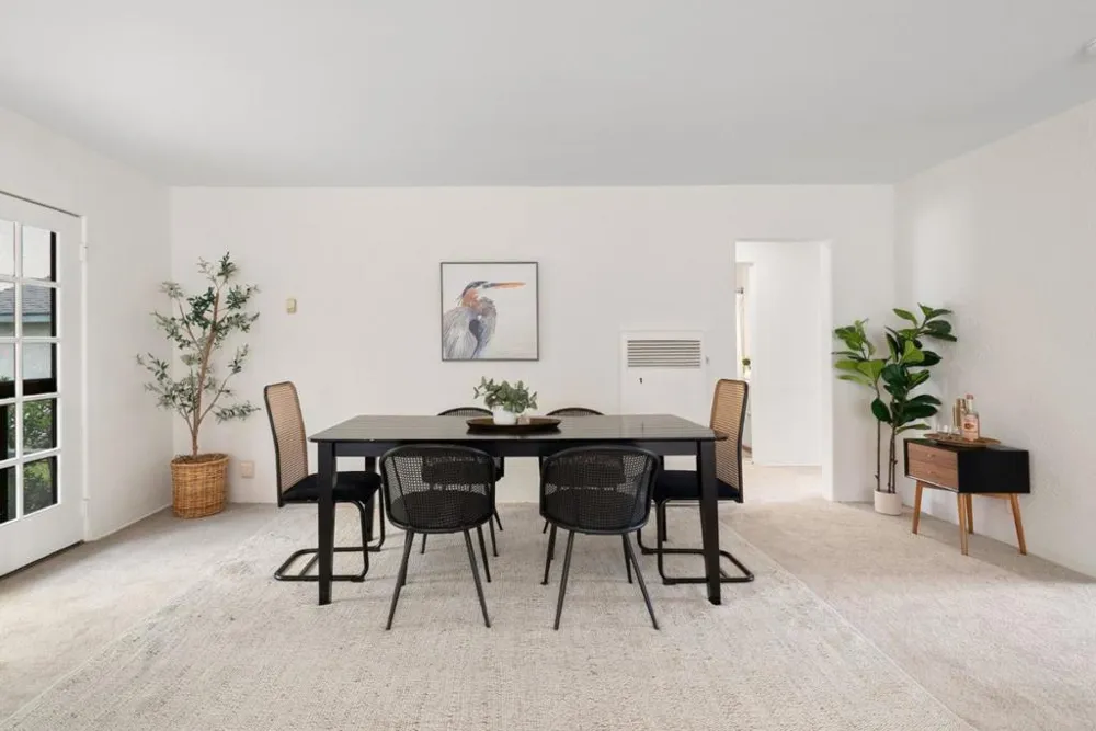 4855 Crystal Street Capitola, CA 95010
