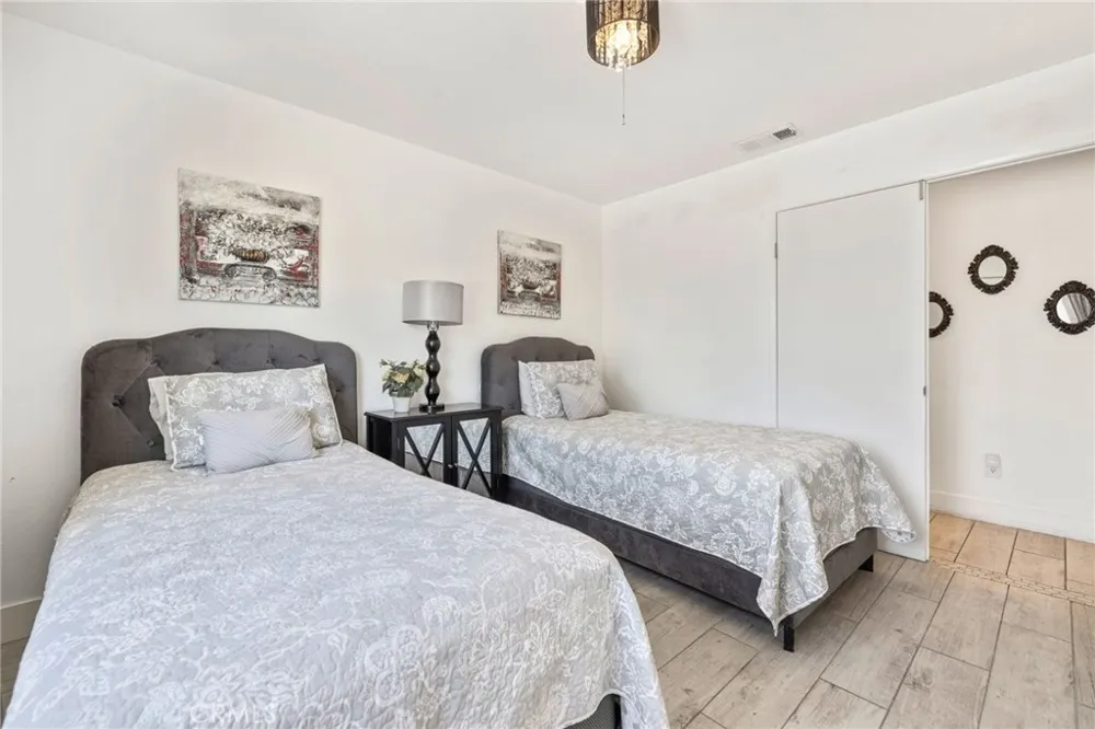 1479 E Francis Street Palm Springs, CA 92262