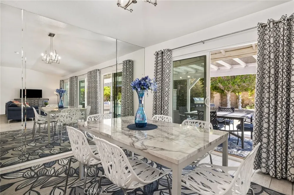 1479 E Francis Street Palm Springs, CA 92262