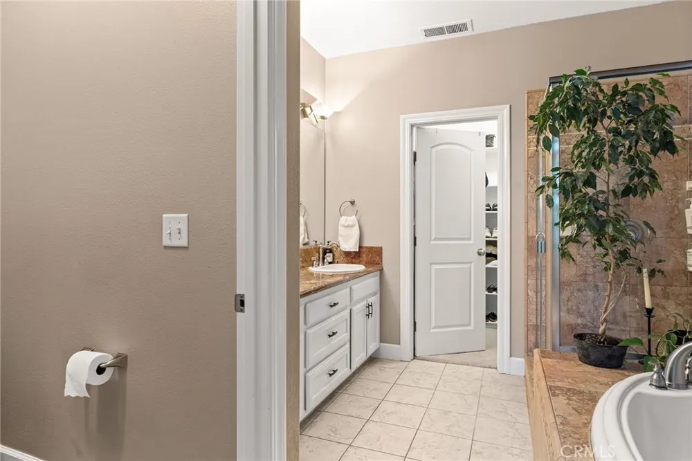 2977 Bancroft Drive Chico, CA 95928