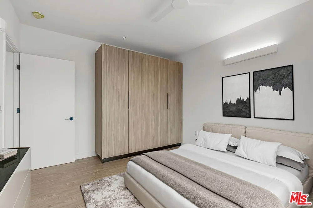 3688 Overland Avenue #521 Los Angeles, CA 90034