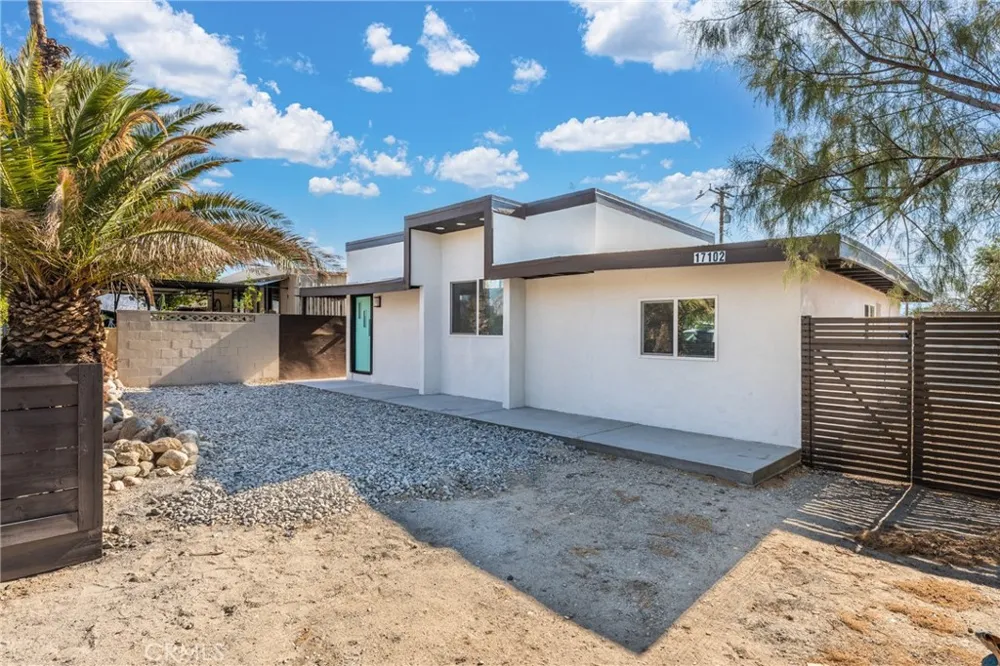 17102 Sanborn North Palm Springs, CA 92258