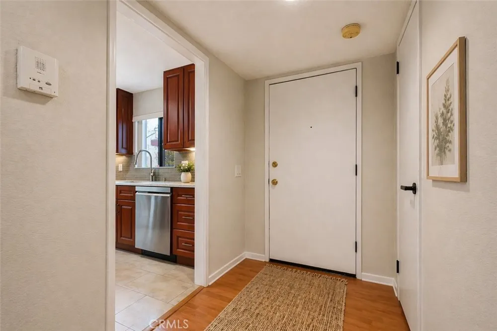 1304 Stanley #10 Glendale, CA 91206