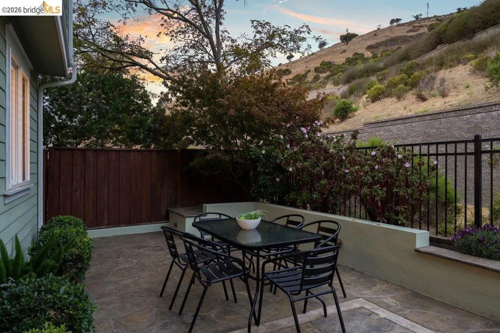 207 Flagship Court Richmond, CA 94801