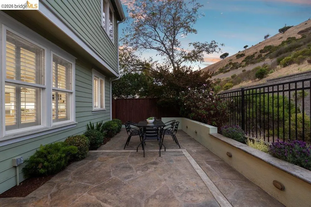 207 Flagship Court Richmond, CA 94801