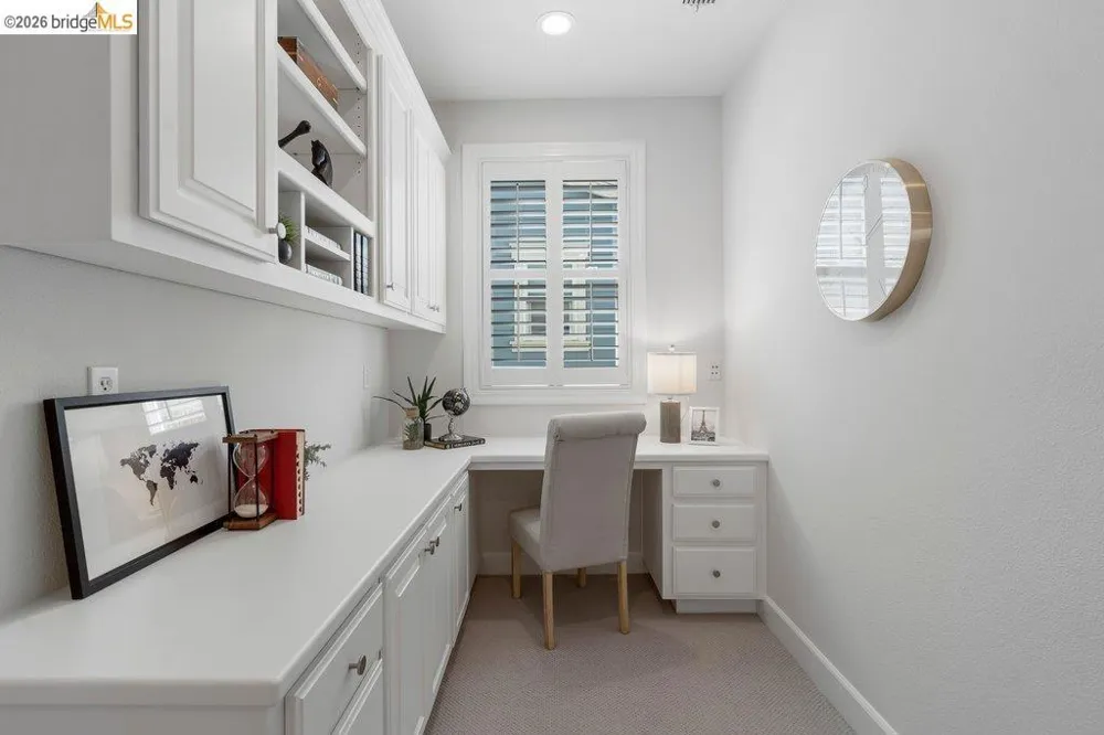 207 Flagship Court Richmond, CA 94801