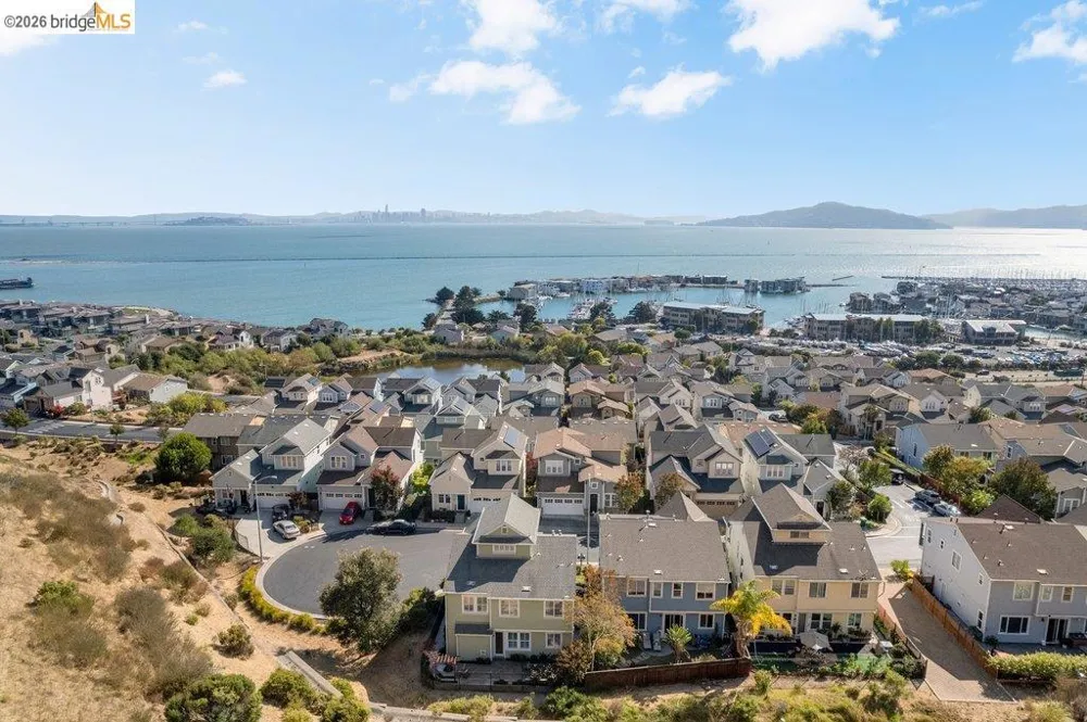 207 Flagship Court Richmond, CA 94801