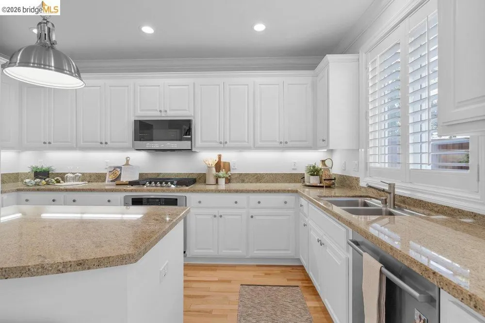 207 Flagship Court Richmond, CA 94801