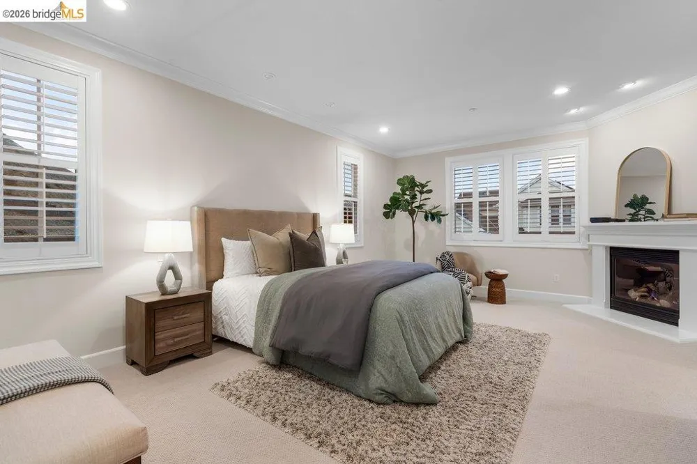 207 Flagship Court Richmond, CA 94801
