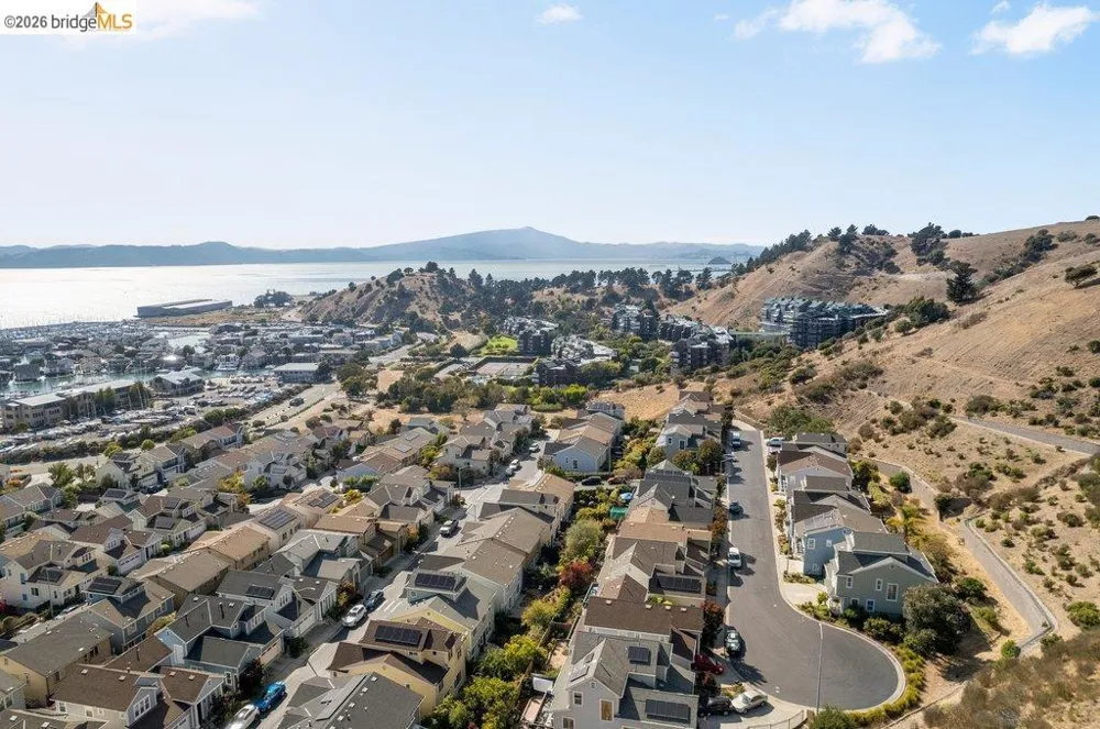 207 Flagship Court Richmond, CA 94801