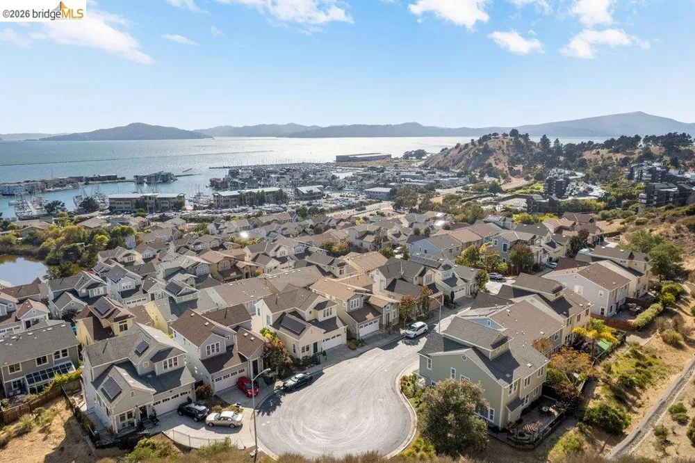 207 Flagship Court Richmond, CA 94801