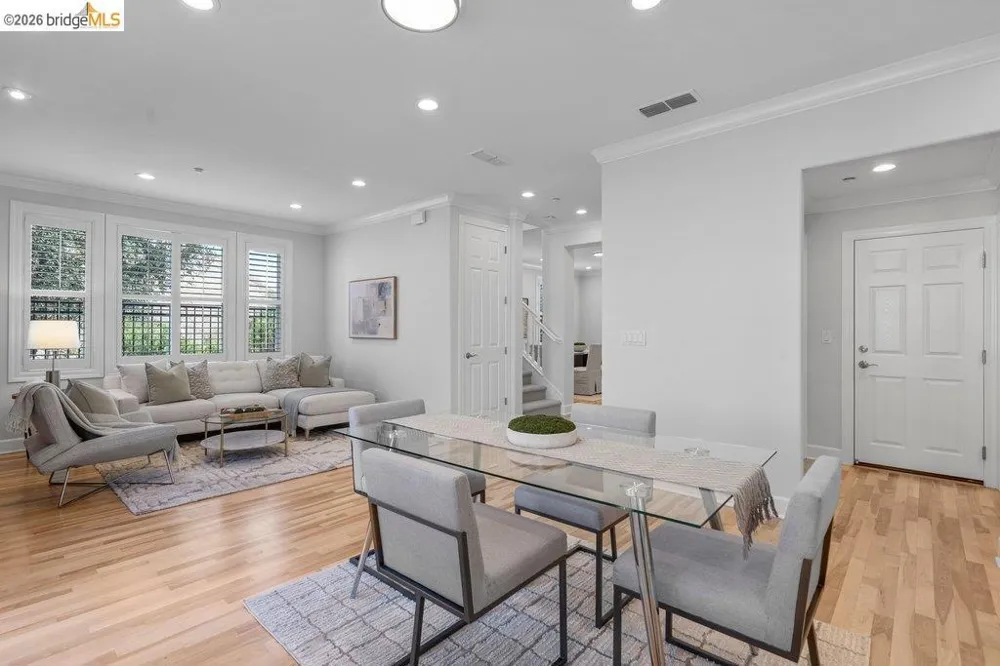 207 Flagship Court Richmond, CA 94801