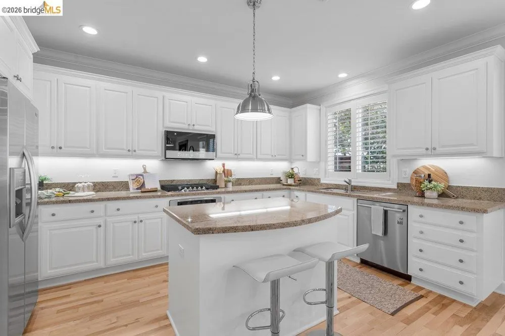 207 Flagship Court Richmond, CA 94801