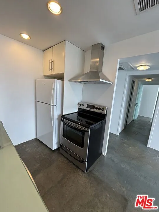 10501 Wilshire Boulevard #2304 Los Angeles, CA 90024