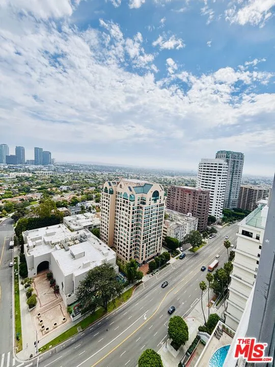 10501 Wilshire Boulevard #2304 Los Angeles, CA 90024