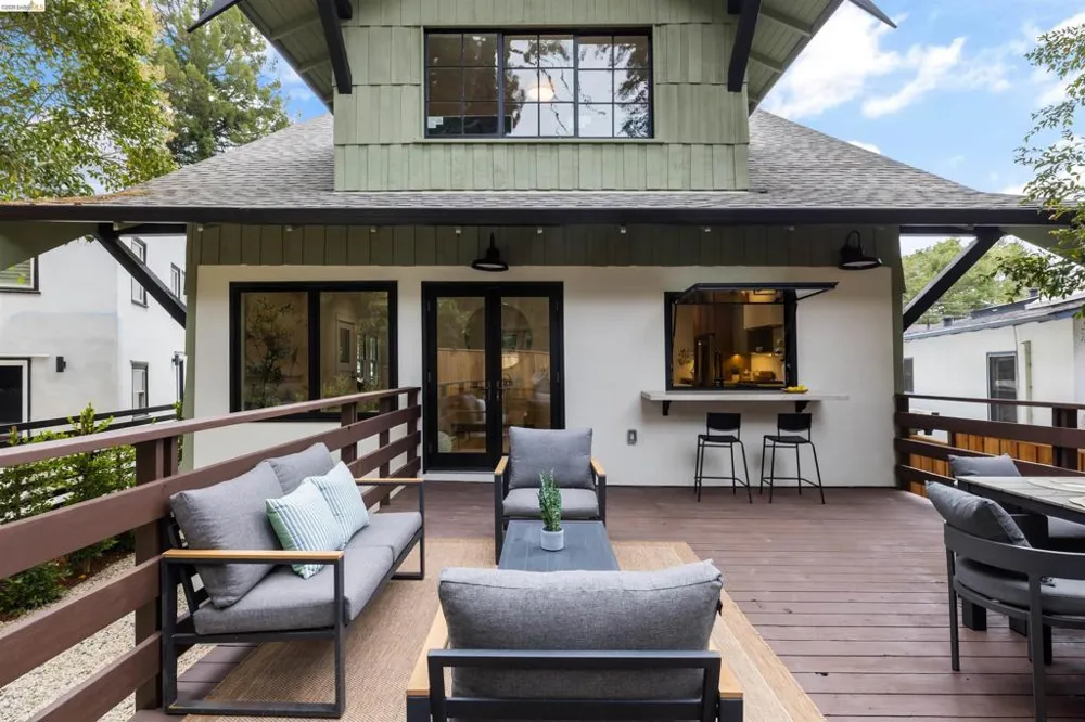 1021 Cragmont Ave Berkeley, CA 94708