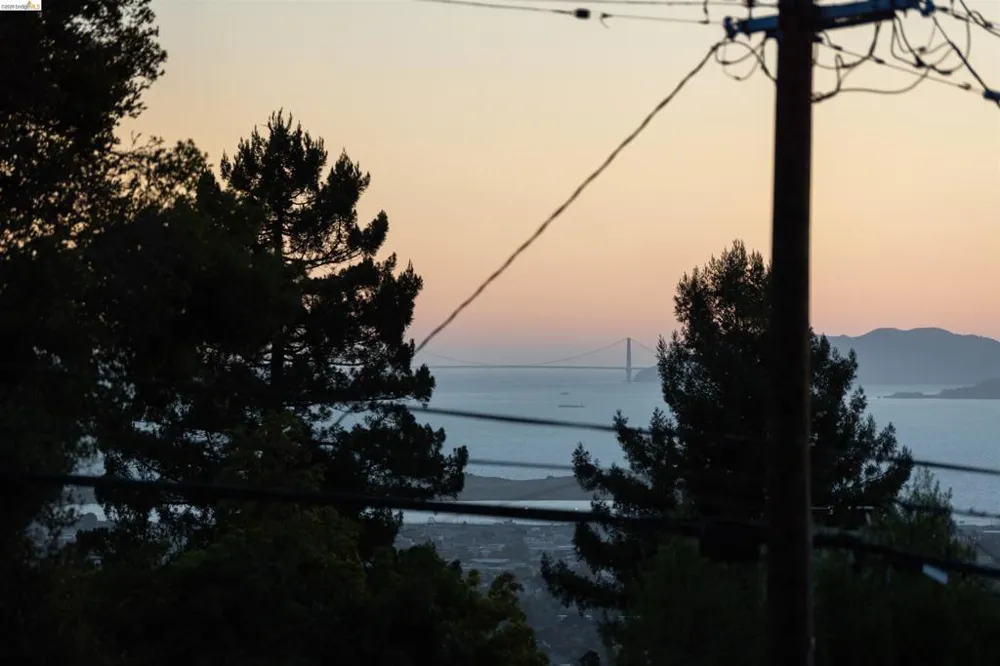 1021 Cragmont Ave Berkeley, CA 94708