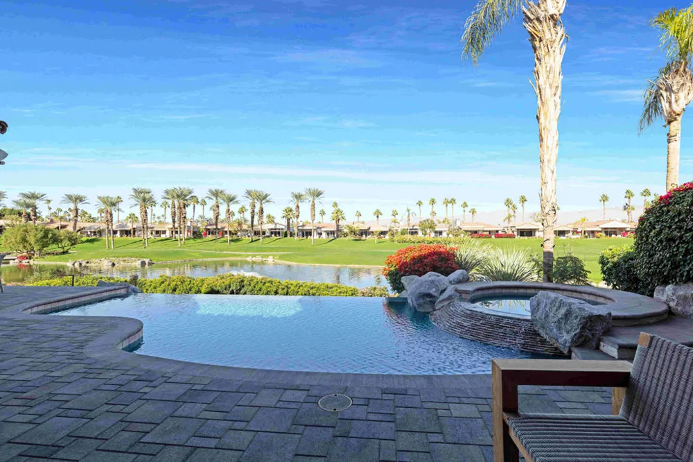 413 White Horse Trail Palm Desert, CA 92211