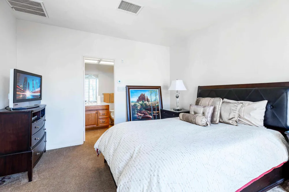 413 White Horse Trail Palm Desert, CA 92211