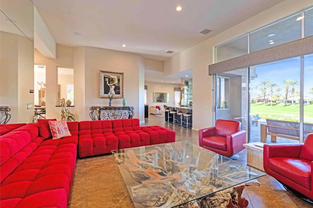 413 White Horse Trail Palm Desert, CA 92211