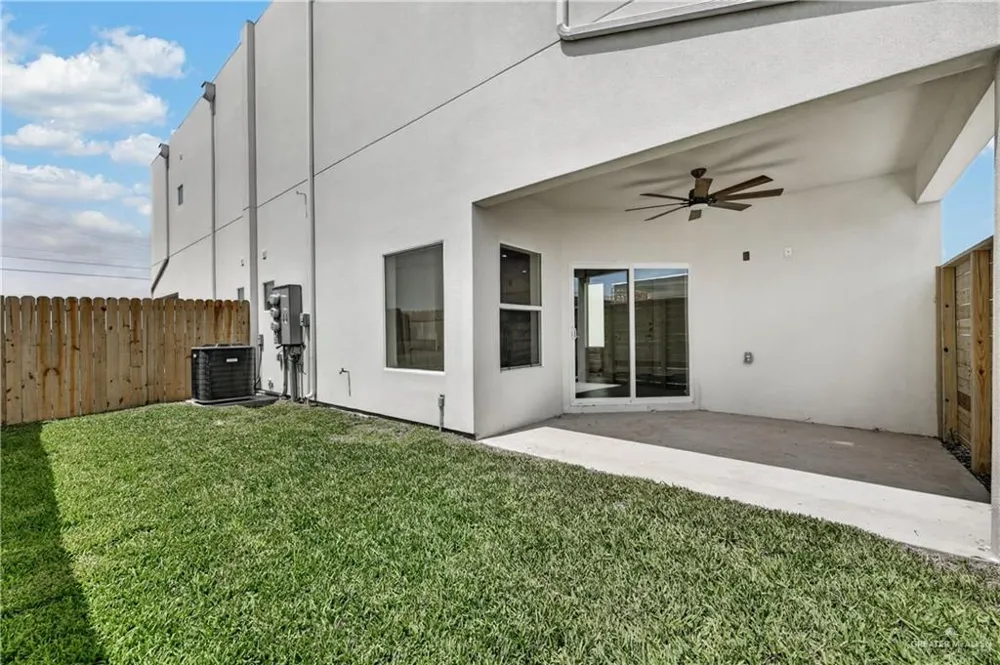 2909 Santa Amanda #1 Weslaco, TX 78596