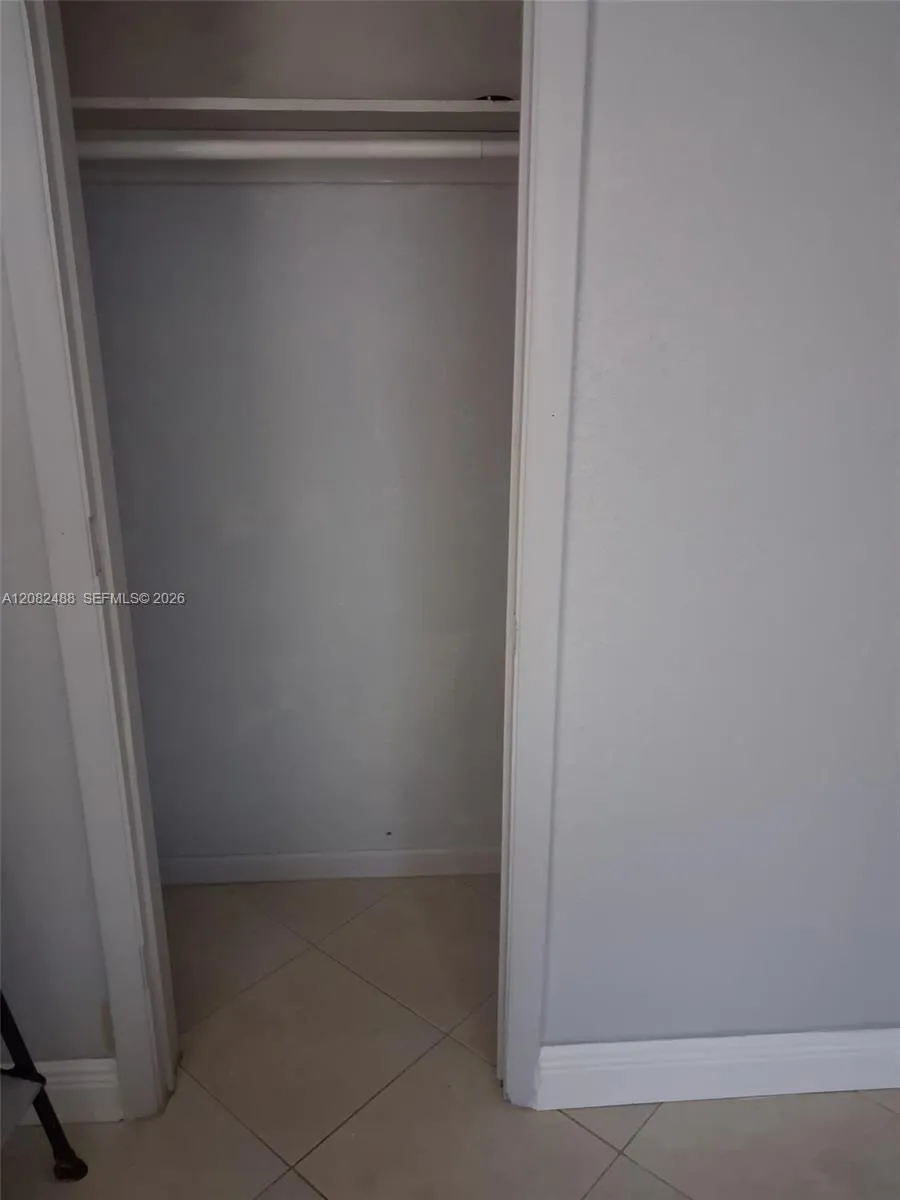1050 NW 25th Ave #0 Fort Lauderdale, FL 33311