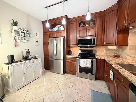 134 CYPRESS POINT DRIVE #134 Palm Beach Gardens, FL 33418
