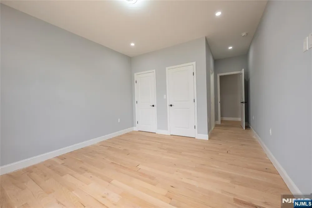 412 Gregory Road Paramus, NJ 07652