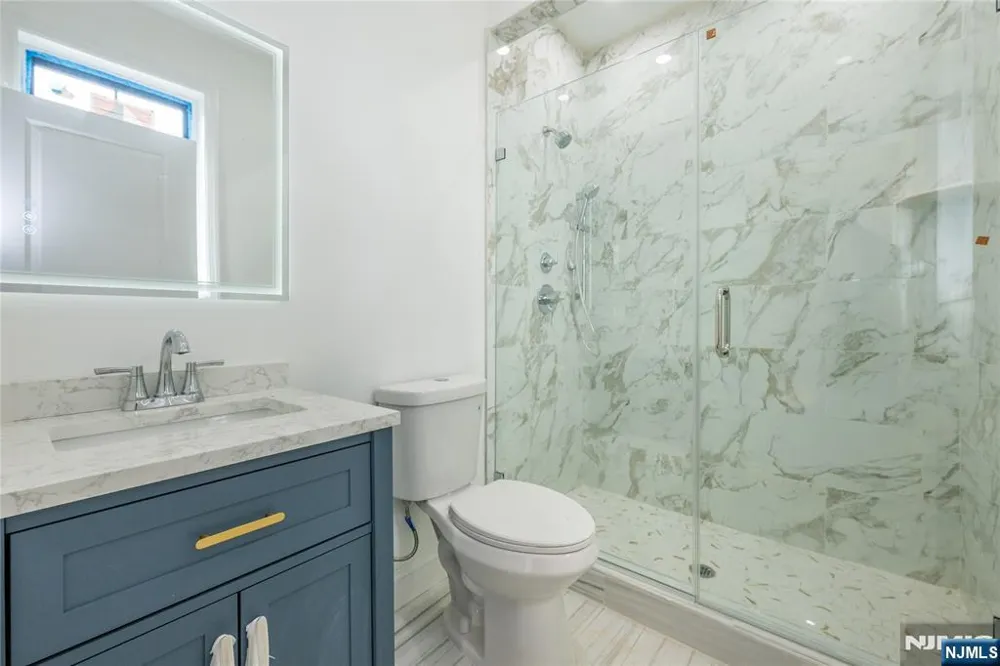 412 Gregory Road Paramus, NJ 07652