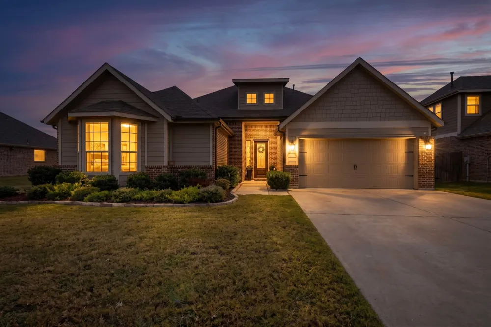 4102 Blythe Street Rockwall, TX 75032