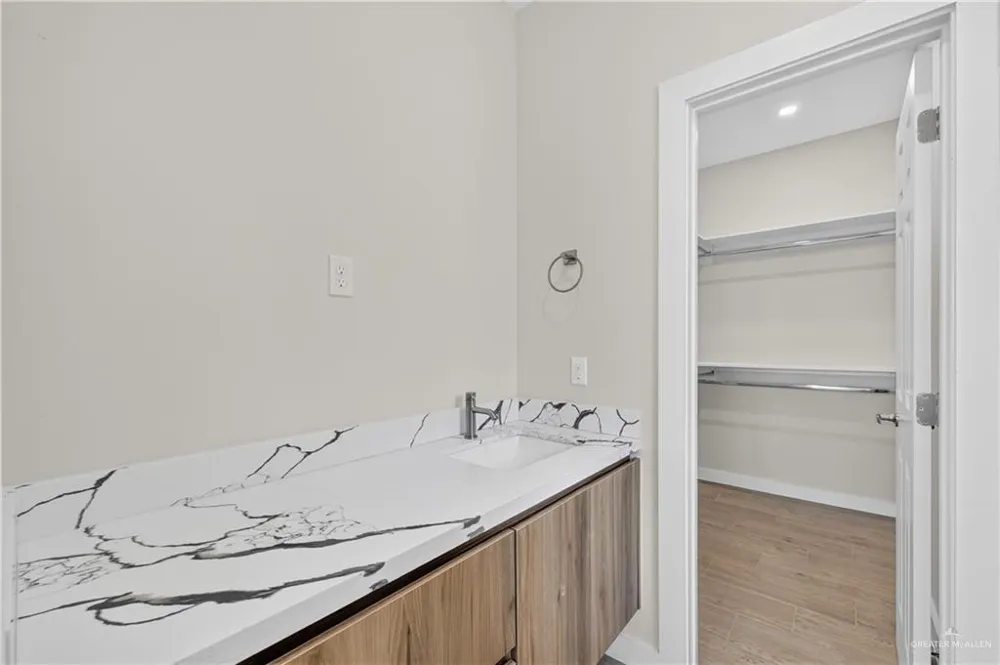 2909 Santa Amanda #2 Weslaco, TX 78596
