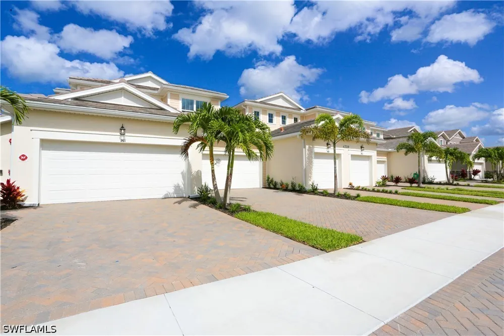 Arboretum Circle #101 Naples, FL 34112