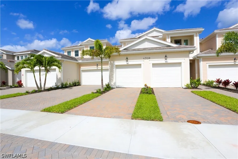 Arboretum Circle #101 Naples, FL 34112
