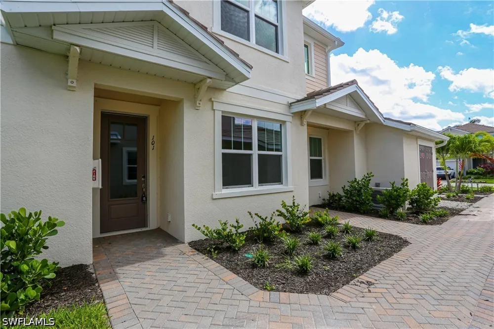 Arboretum Circle #101 Naples, FL 34112