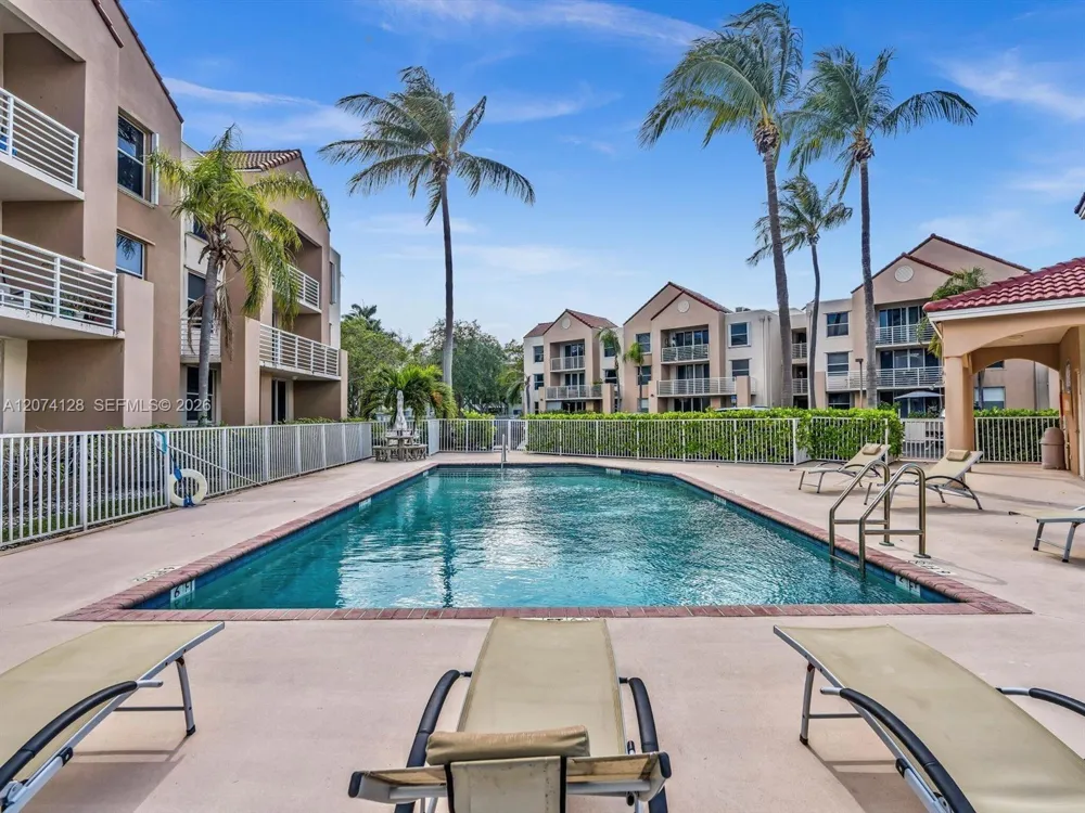 2721 Ocean Club Blvd #201 Hollywood, FL 33019