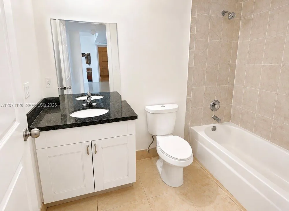 2721 Ocean Club Blvd #201 Hollywood, FL 33019