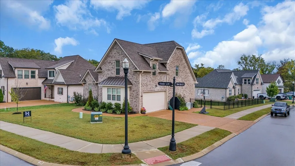401 Hunter Bryce Ln Lebanon, TN 37087
