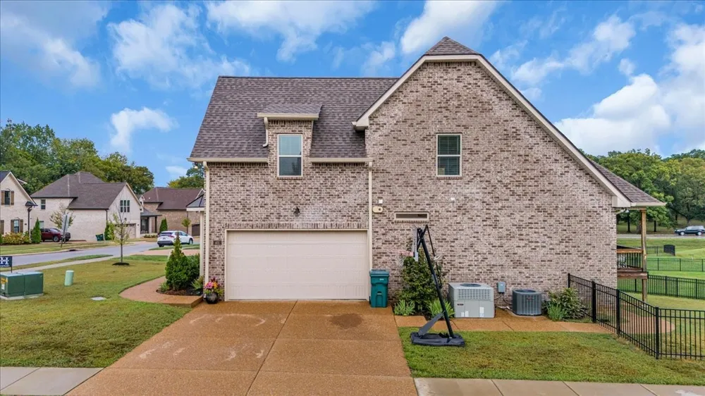 401 Hunter Bryce Ln Lebanon, TN 37087