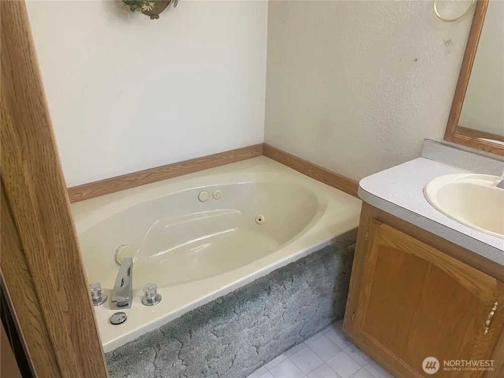 2103 266 PLACE Ocean Park, WA 98640