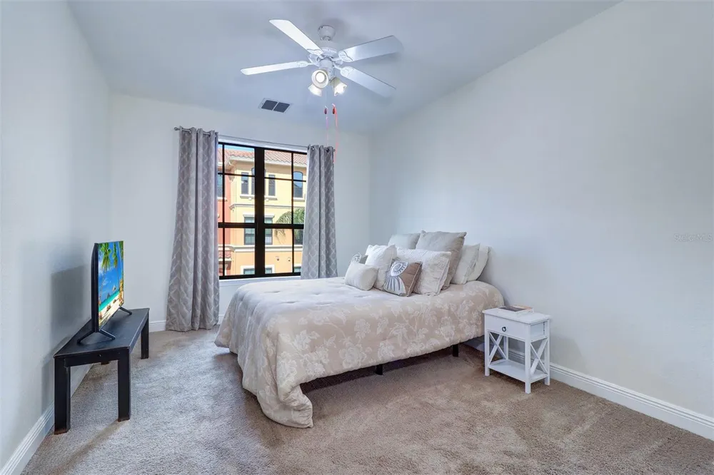 2741 VIA CIPRIANI #922B Clearwater, FL 33764