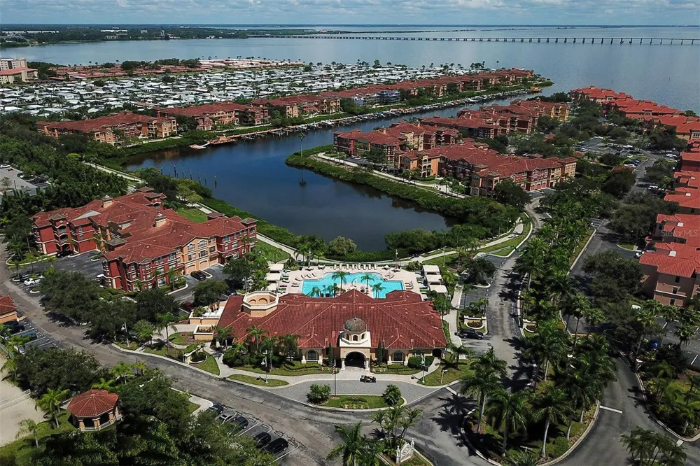 2741 VIA CIPRIANI #922B Clearwater, FL 33764