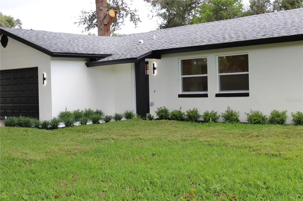 7015 CRESTLAKE DRIVE Orlando, FL 32819
