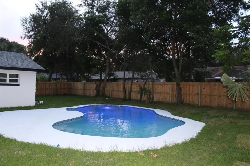 7015 CRESTLAKE DRIVE Orlando, FL 32819