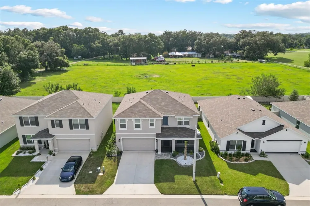 8673 TRIUMPH CIRCLE Wildwood, FL 34785