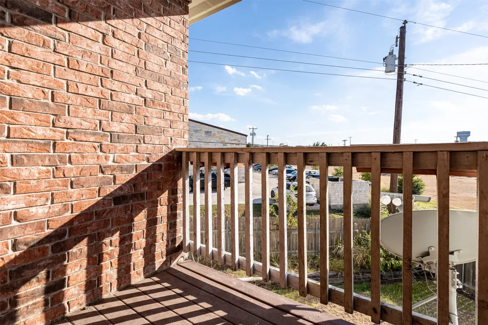 311 Rawhide Loop Round Rock, TX 78681