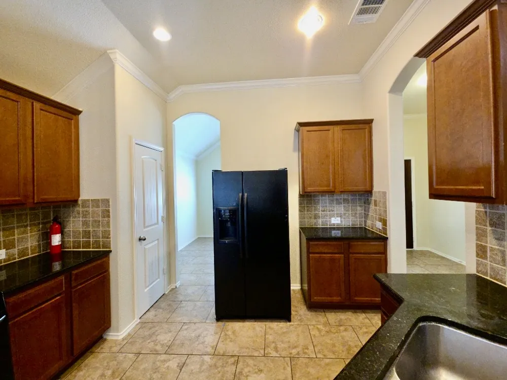 124 Jasper Trail Buda, TX 78610