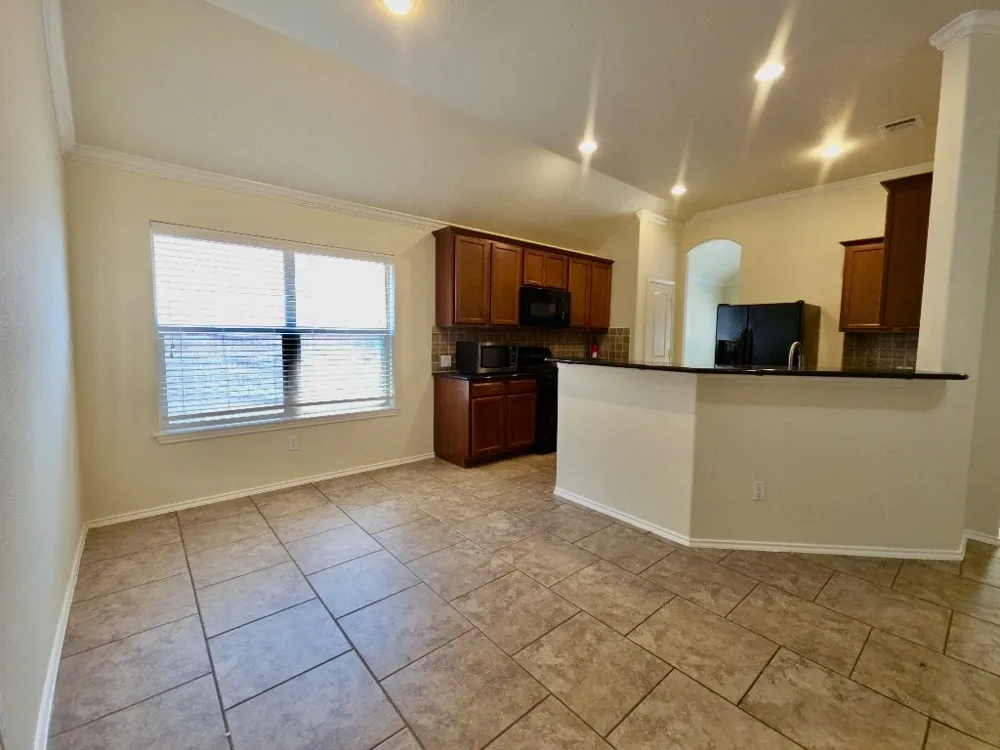 124 Jasper Trail Buda, TX 78610