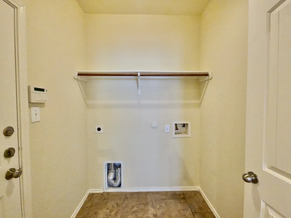 124 Jasper Trail Buda, TX 78610