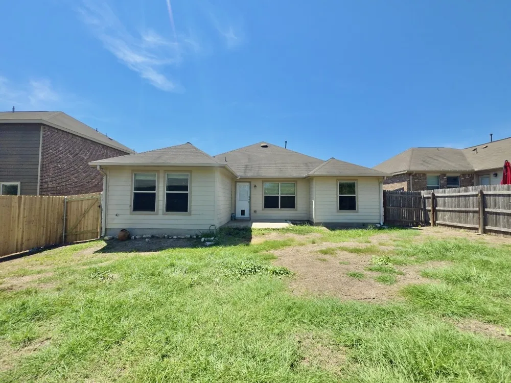 124 Jasper Trail Buda, TX 78610